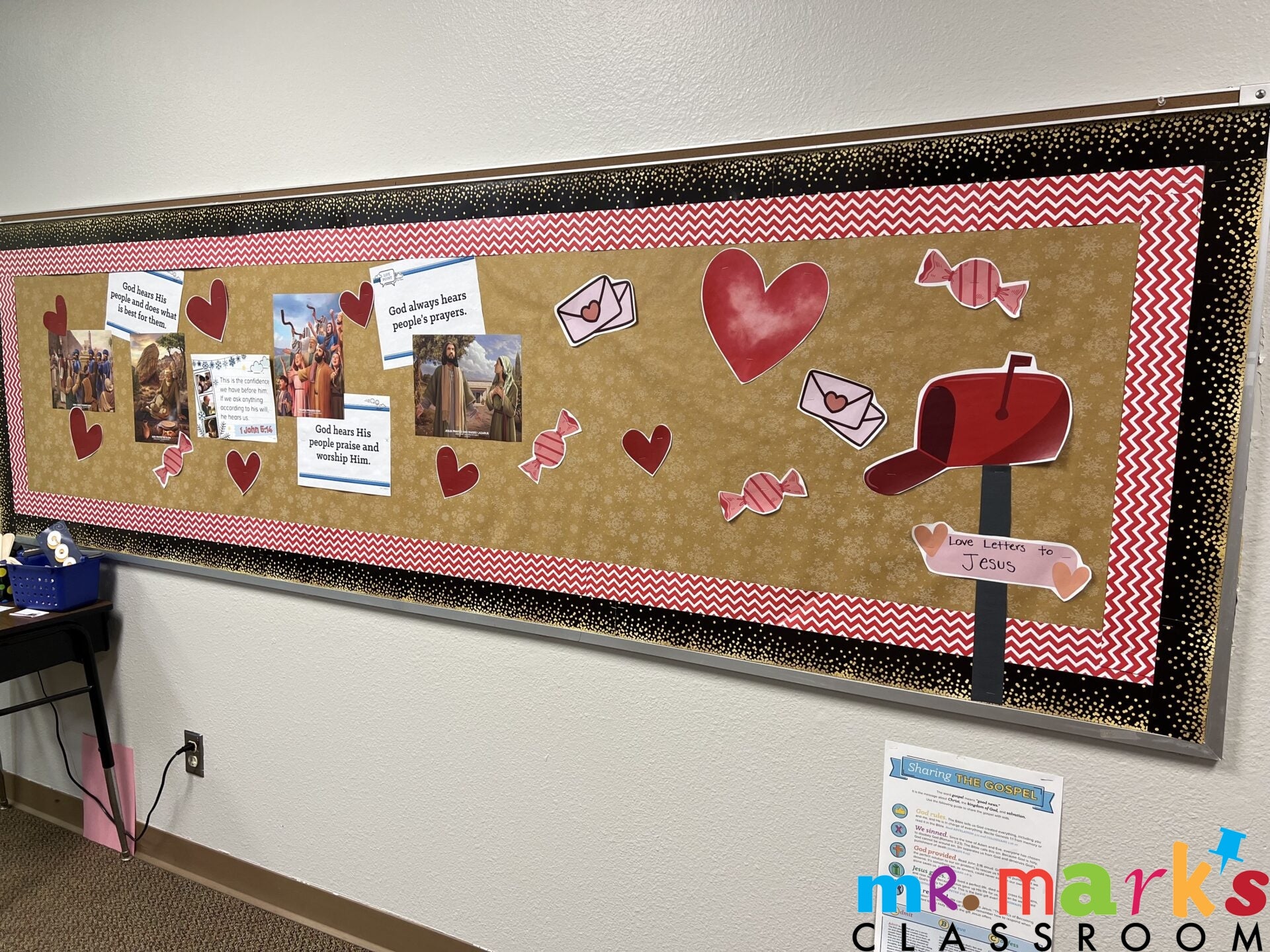 FREE Valentines Bulletin Decor Downloadable image 4